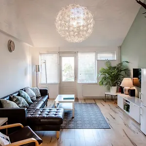  Apartment De Lijsterhof